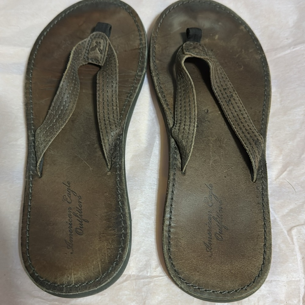 American Eagle vintage brown flip flops size 7 - Picture 2 of 4